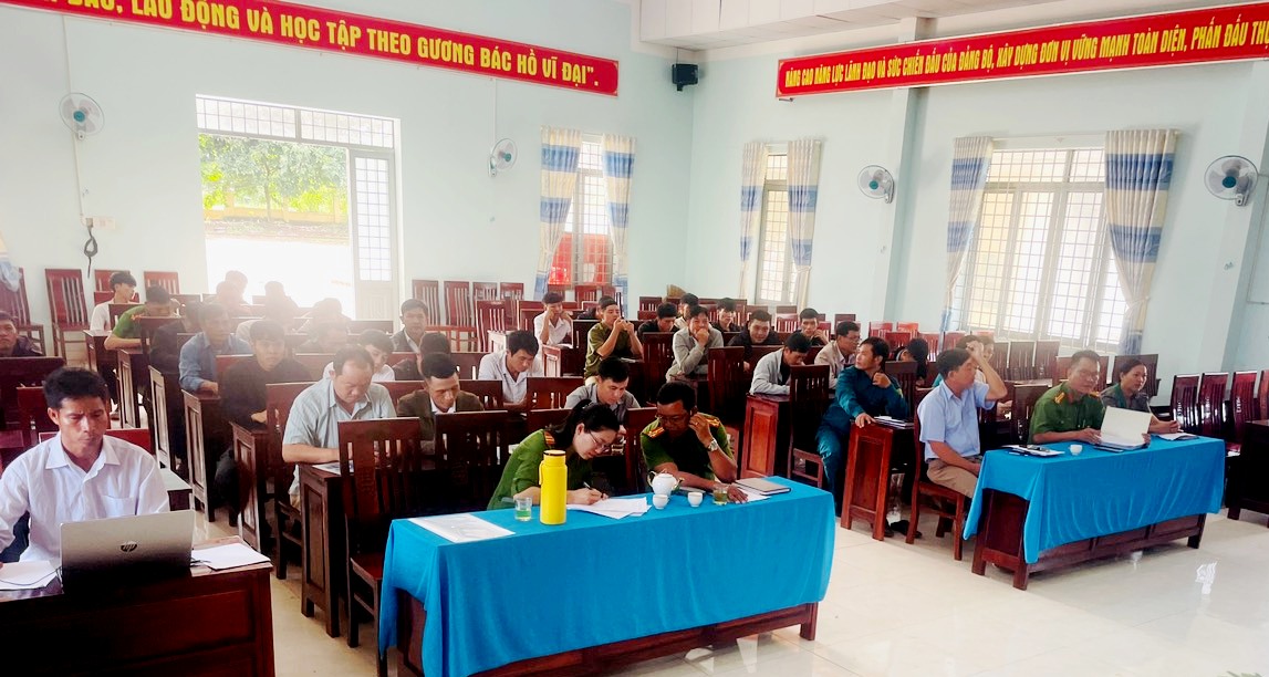 Xã Ea Púk: Lễ ra mắt lực lượng tham gia bảo vệ an ninh trật tự ở cơ sở